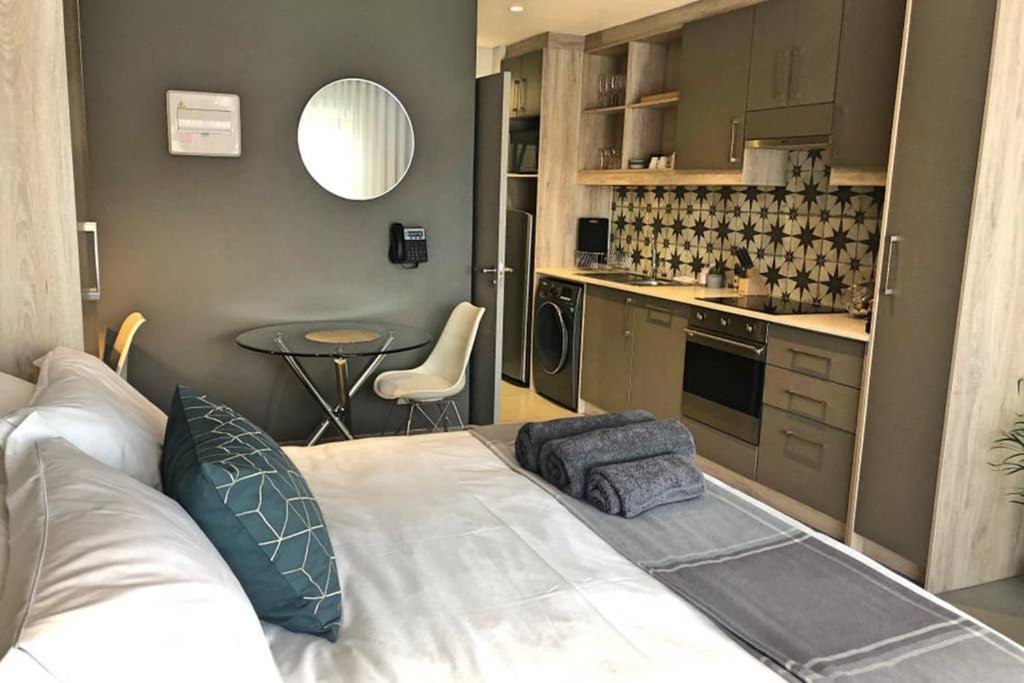 Unique Stay, The Den Apartments Stellenbosch Buitenkant foto